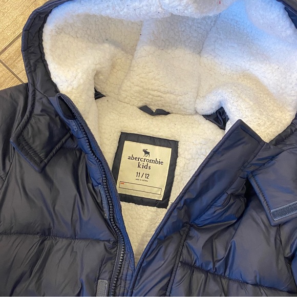 Abercrombie Kids Comfy Puffer Coat - Picture 3 of 8